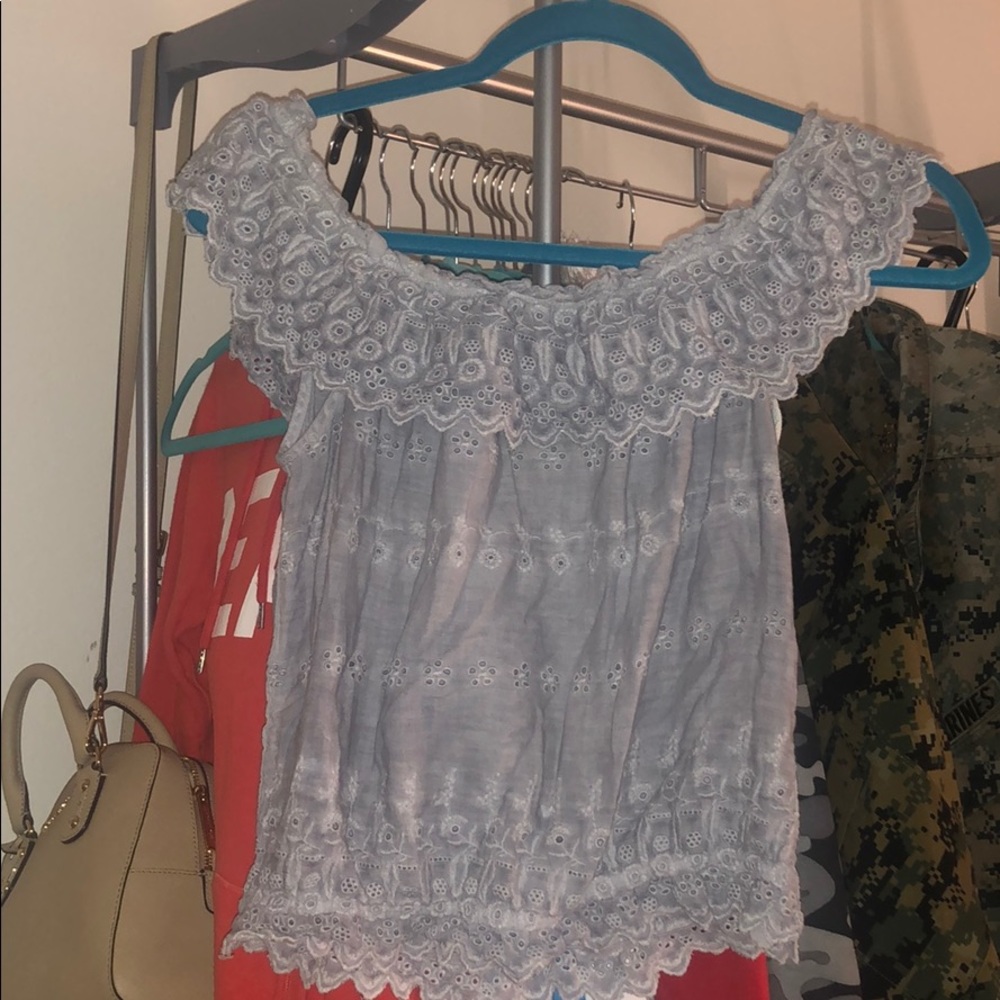 Off the shoulder American eagle grey spring shirt